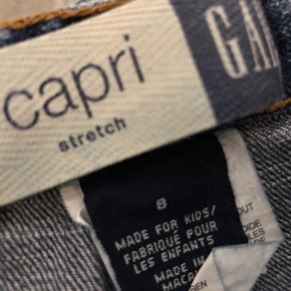 GAP Kid's, Girl's Capri, Stretch Denim - Picture 2 of 3